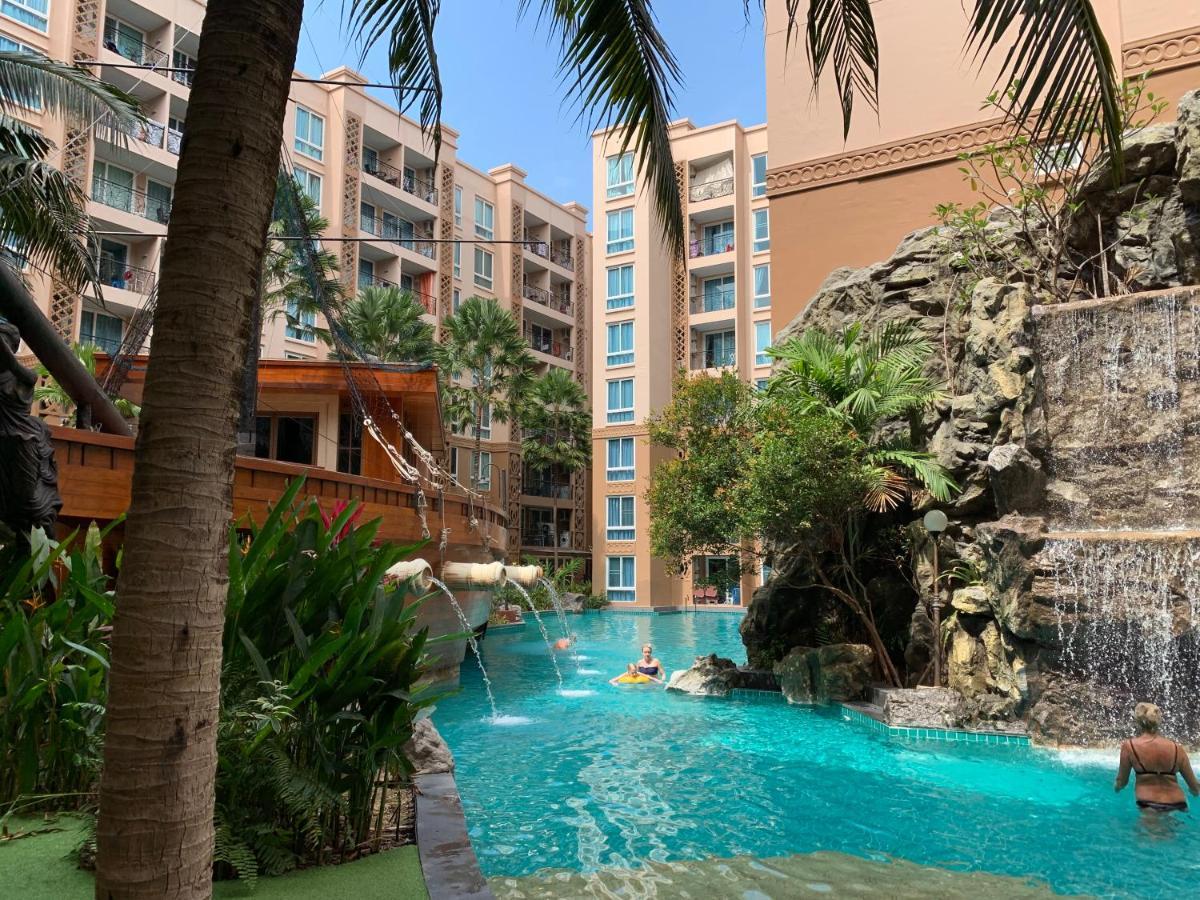 Atlantis Condo Resort Jomtien Beach Esterno foto