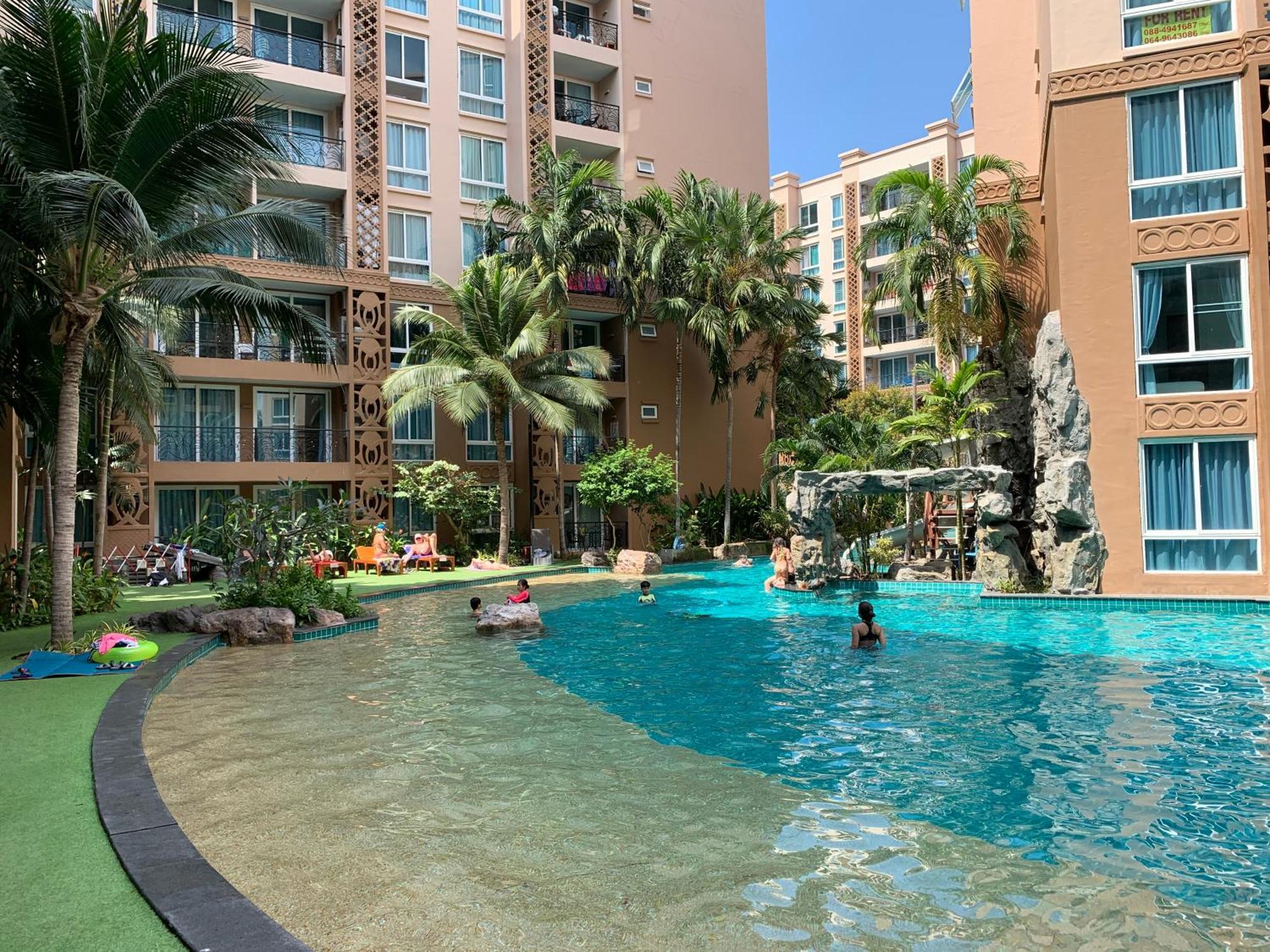 Atlantis Condo Resort Jomtien Beach Esterno foto