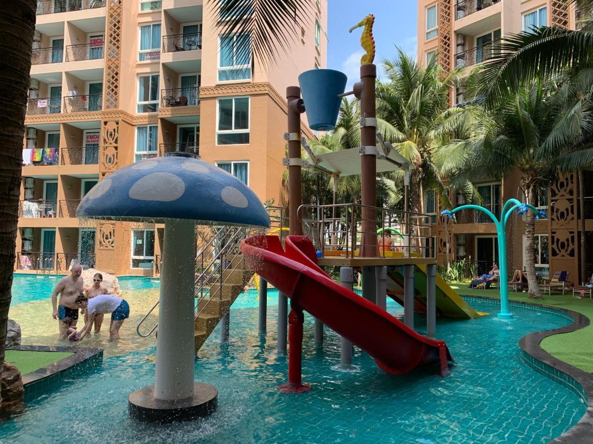 Atlantis Condo Resort Jomtien Beach Esterno foto