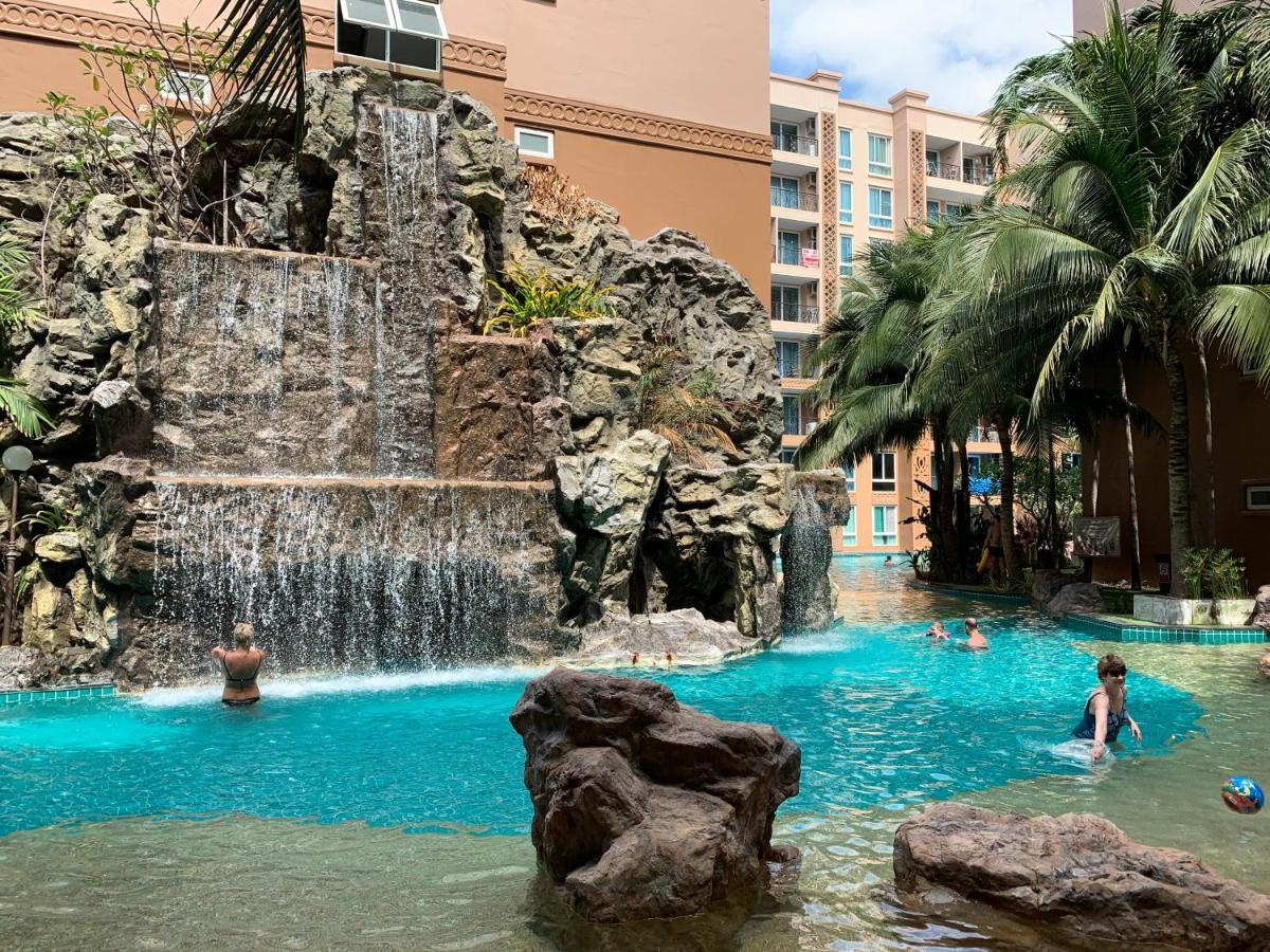 Atlantis Condo Resort Jomtien Beach Esterno foto