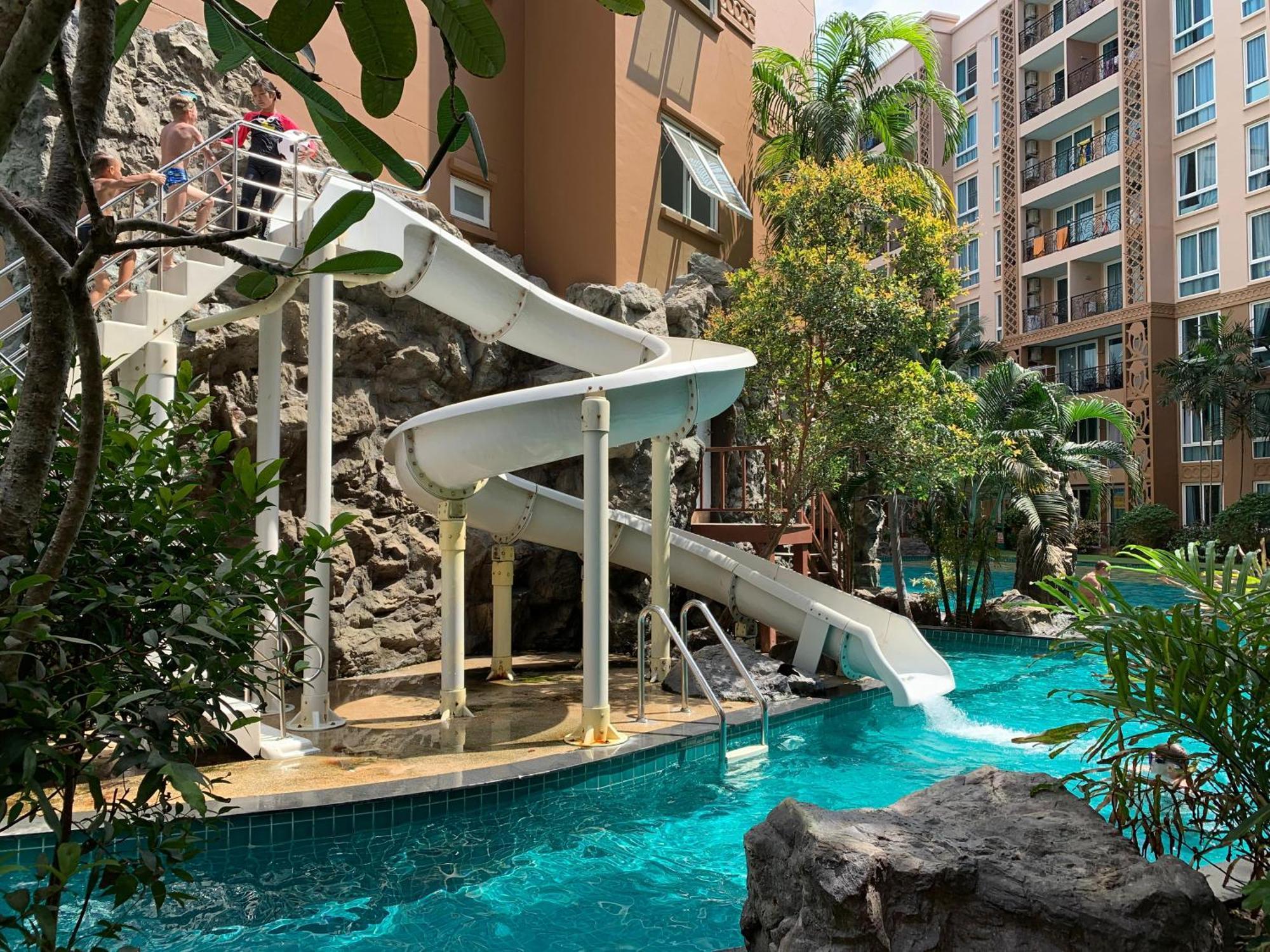 Atlantis Condo Resort Jomtien Beach Esterno foto