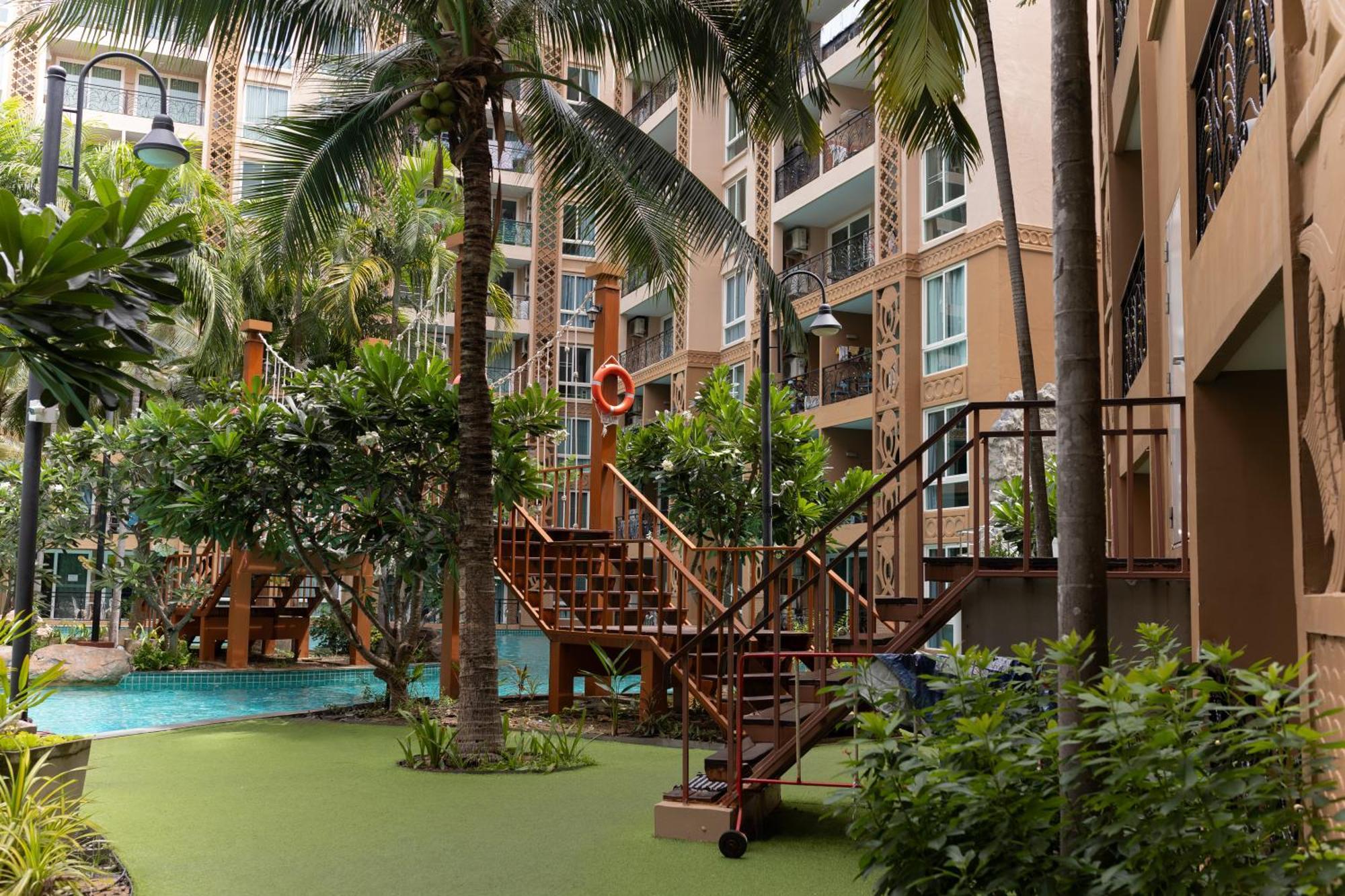 Atlantis Condo Resort Jomtien Beach Esterno foto