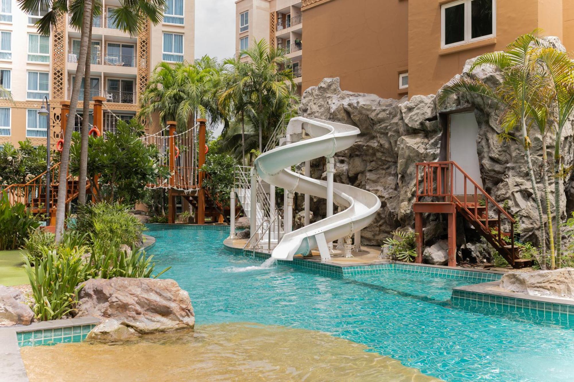Atlantis Condo Resort Jomtien Beach Esterno foto